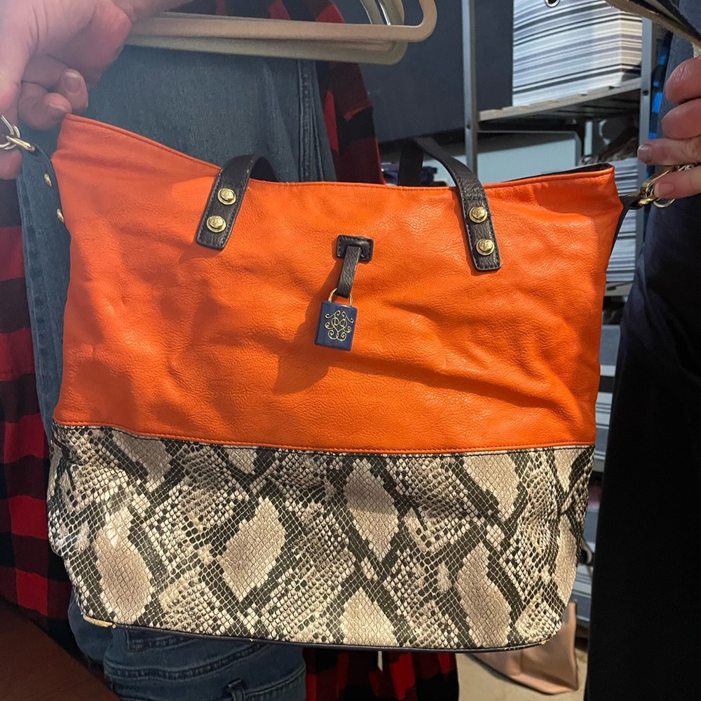 Jessica Simpson bag